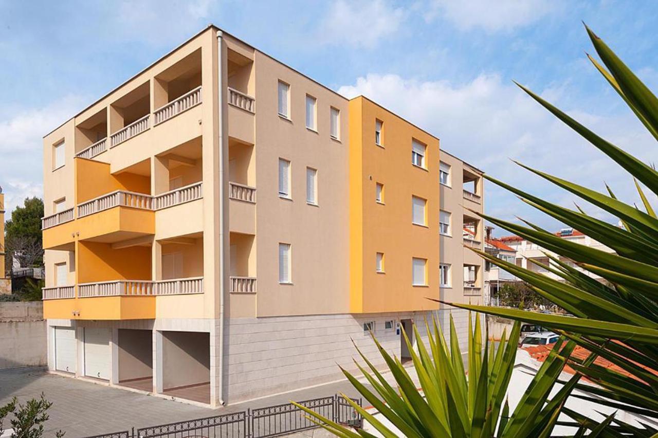 Apartment Angela Trogir Exterior foto